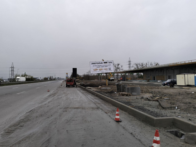 Щит 6x3,  Траса Житомир-Київ. За заправкою WOG, напрямок з Житомира на Київ, ст.А