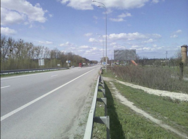 Щит 6x3, Траса Житомир-Новоград с.Броники, біля TIR-паркінгу,кафе "Вулик", напрямок з Житомира на Новоград,Рівне, ст.А Щит 6x3, Траса Житомир-Новоград с.Броники, біля TIR-паркінгу,кафе "Вулик", напрямок з Житомира на Новоград,Рівне, ст.А