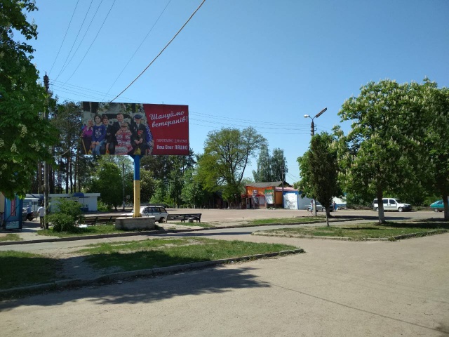 Щит 6x3,  Іршанськ в.Гулія 5А,біля базару,автостанції, ст Б